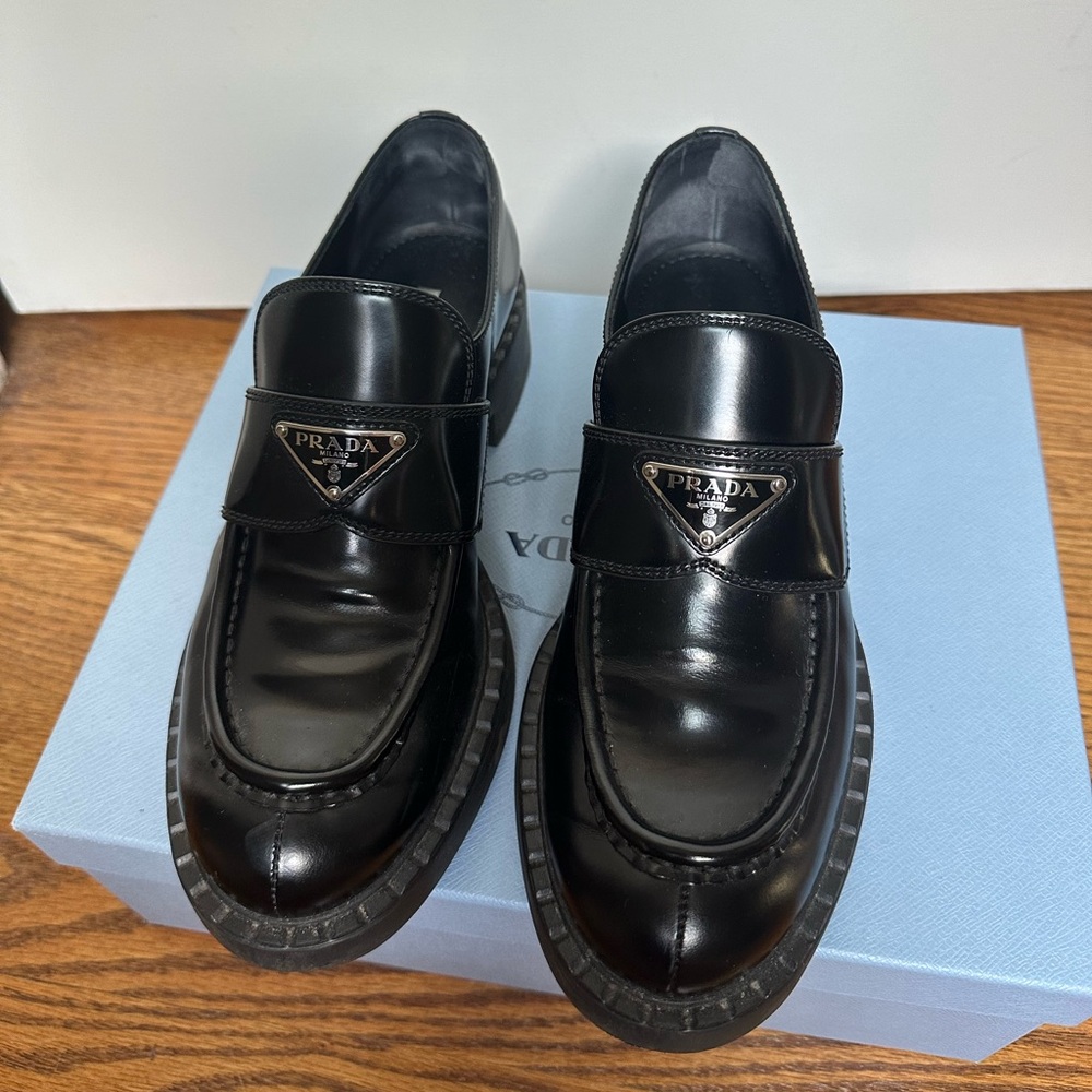 Prada loafers - size EU39